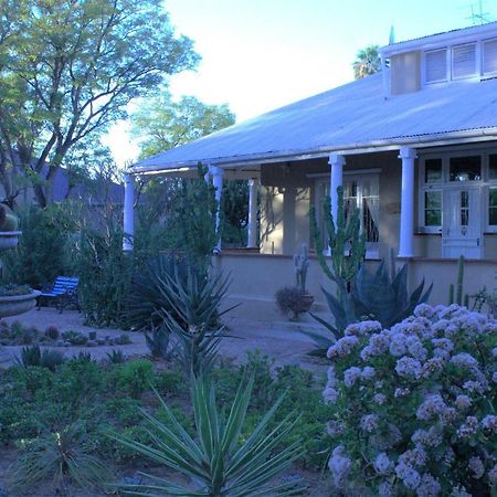 Bisibee Guest House Oudtshoorn Exterior photo